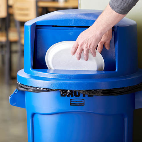 Capac (cupola) container Brute 166.5 L, rosu, Rubbermaid