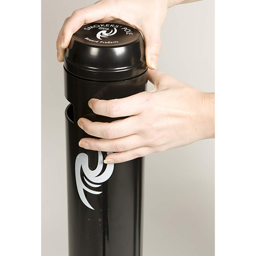 Scrumiera Pole, neagru, Rubbermaid