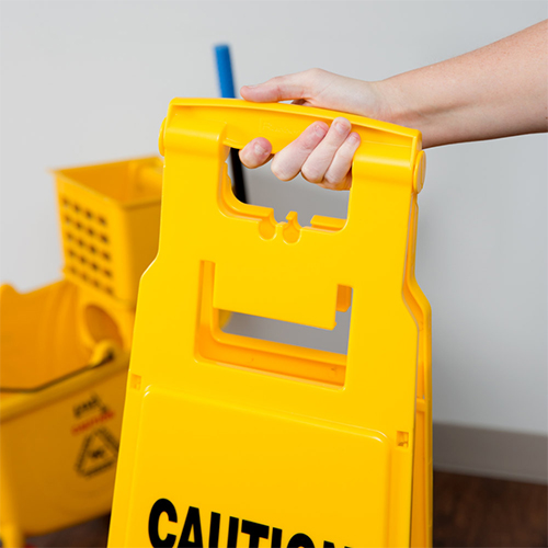 Semn avertizare multilingv podele umede 4 fete, Rubbermaid