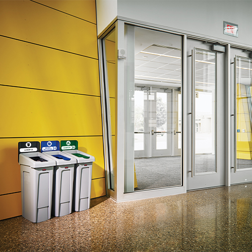 Statie reciclare Slim Jim - 3 containere cu capace (negru/albastru/galben), Rubbermaid