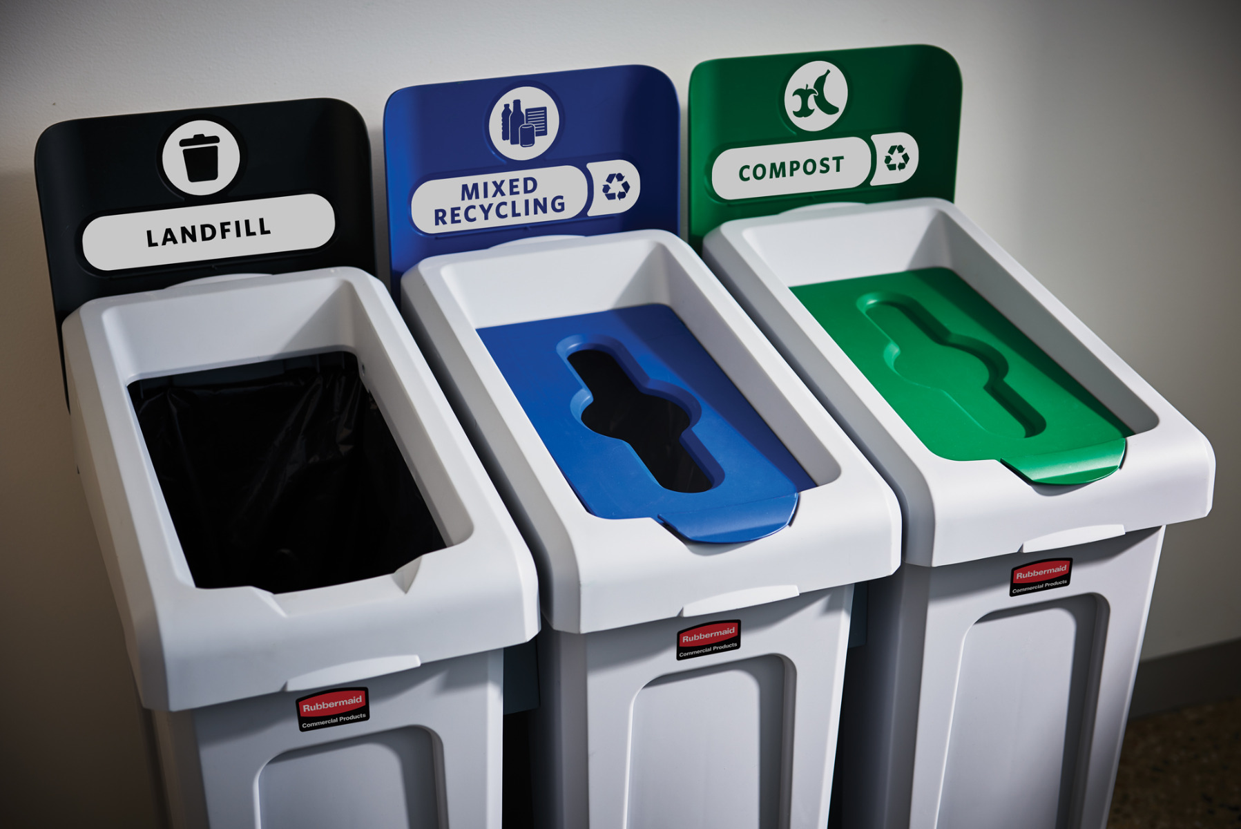 Statie reciclare Slim Jim - 3 containere cu capace (negru/albastru/verde), Rubbermaid