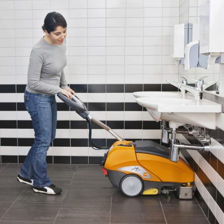 Swingo 350 B BMS Euro - Echipament de spalat-aspirat, Taski